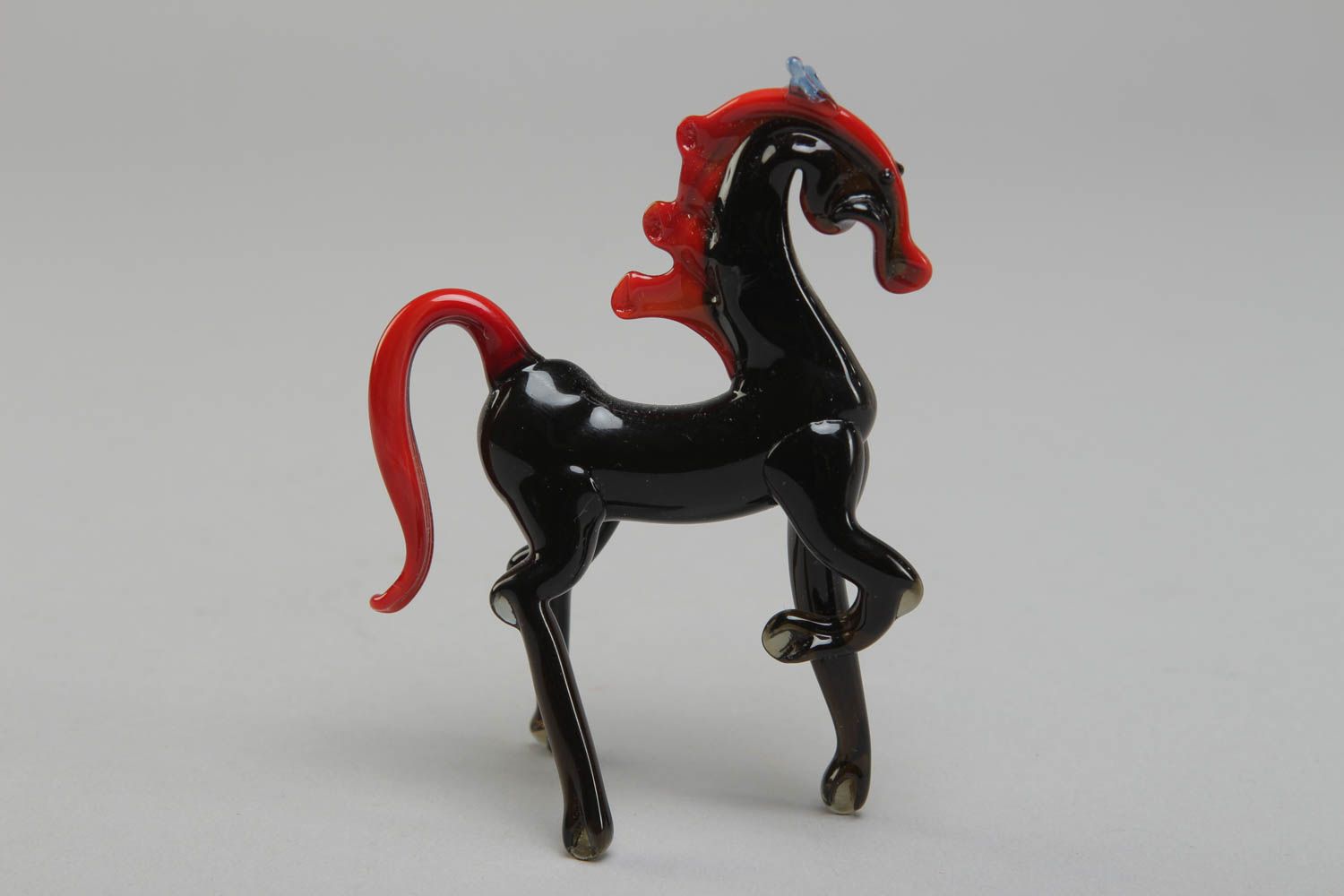 Figurine cheval en verre au chalumeau faite main noire petit objet de décoration photo 1