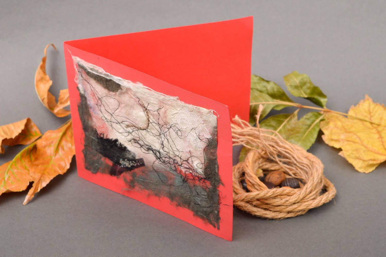Carte de voeux rouge faite main en papier design original Petit cadeau photo 1