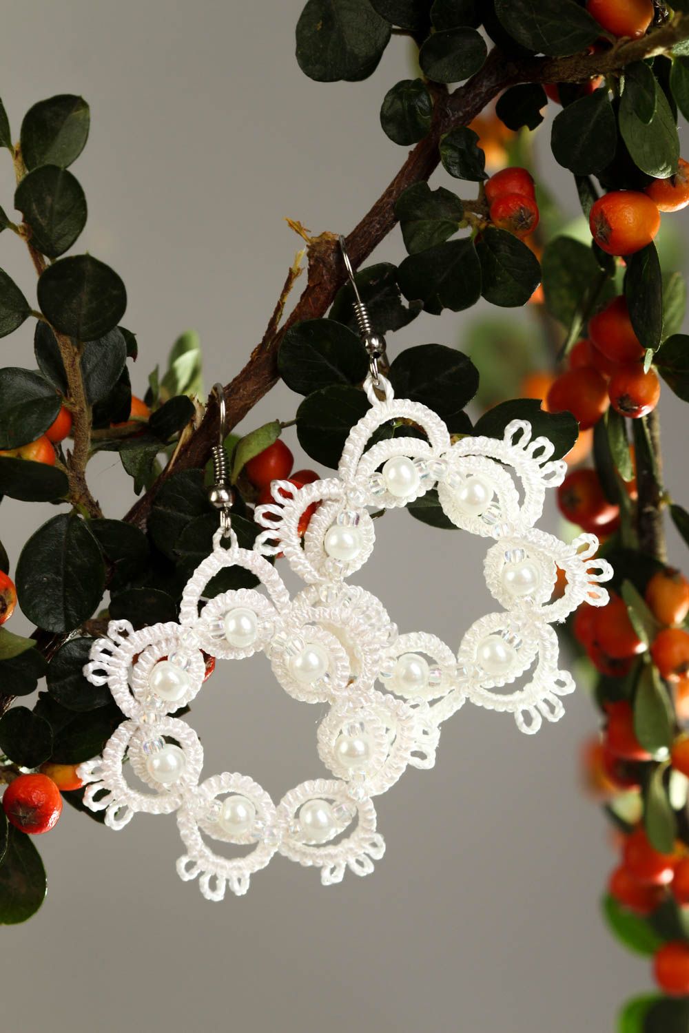 White handmade tatting earrings woven thread earrings accessories for girls photo 1