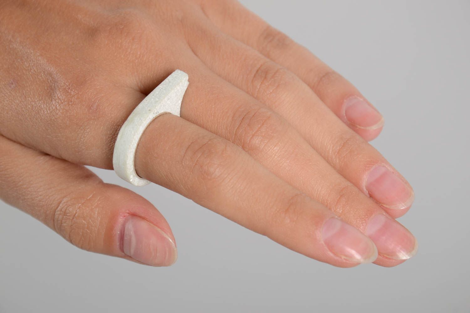 Кольцо ручной работы из бетона эксклюзивное кольцо необычное женское кольцо фото 2