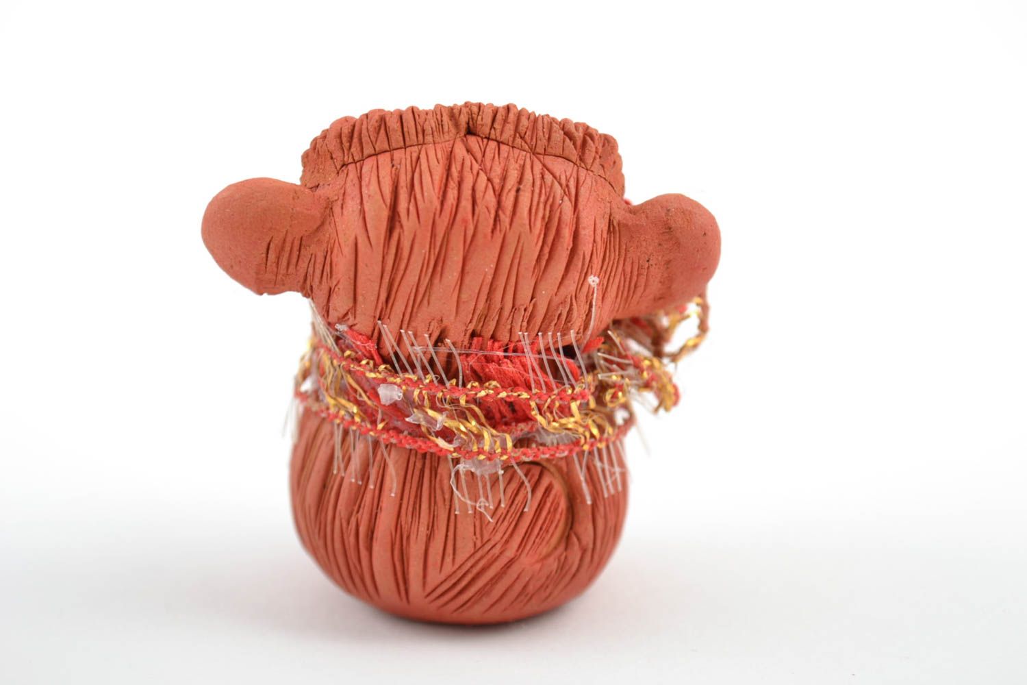 Крохотная керамическая фигурка обезьяны для декора полочки ручная работа фото 4