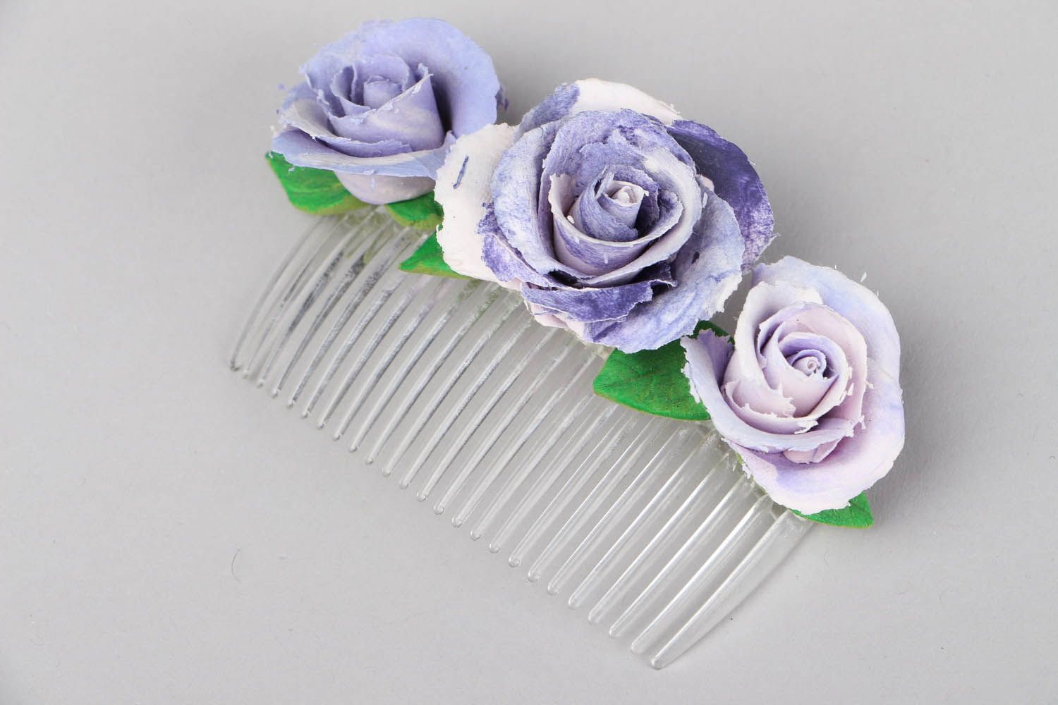 Peigne décoratif cheveux avec roses violettes fait main photo 1