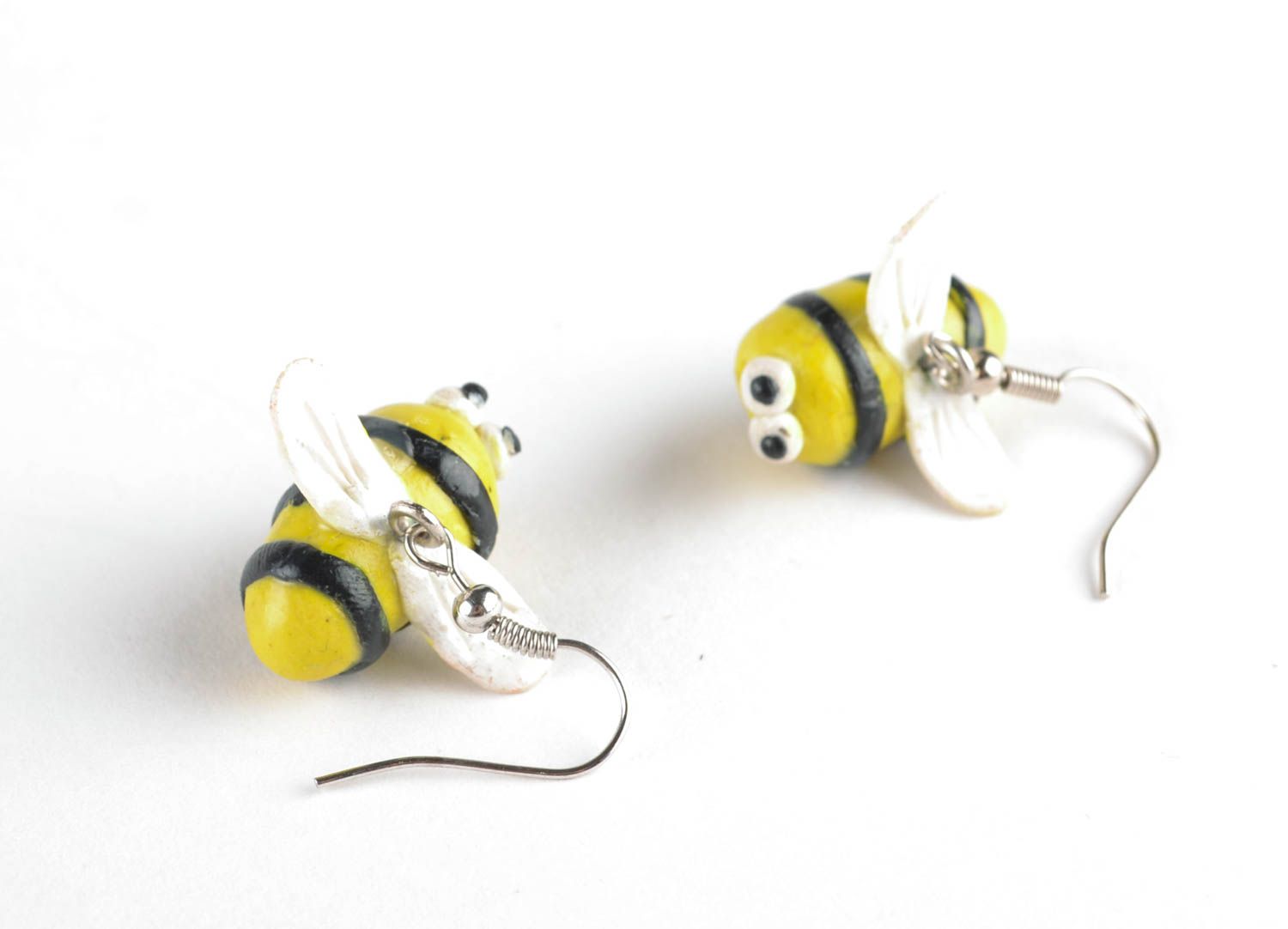 Plastic earrings in the shape of bees photo 1