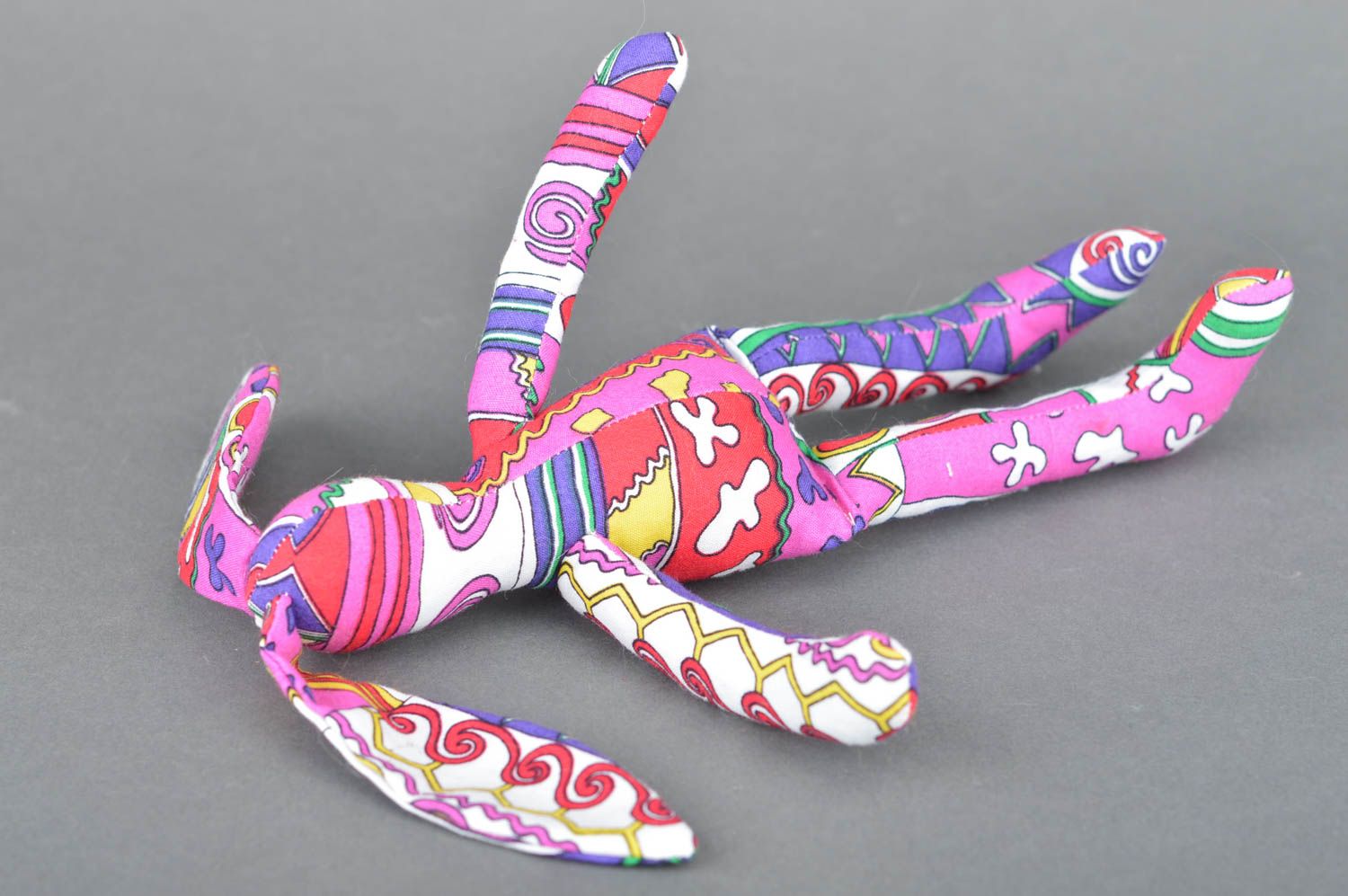 Poupée lièvre en tissu faite main multicolore originale jouet pour enfant photo 5