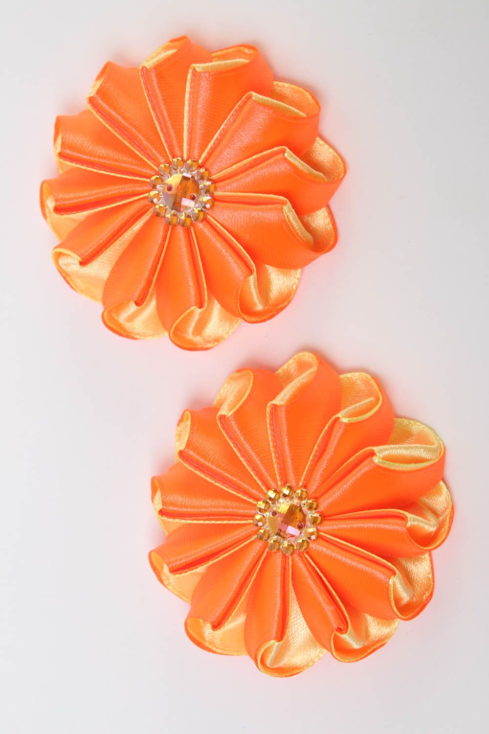 Componentes de bisutería hechos a mano regalo original flores de cintas naranjas foto 2