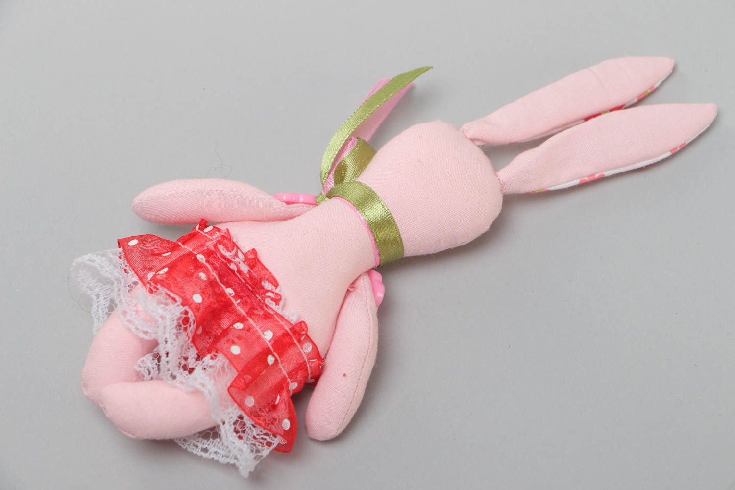 Мягкая тканевая игрушка заяц длинноухий из хлопчатобумажной ткани ручной работы фото 4
