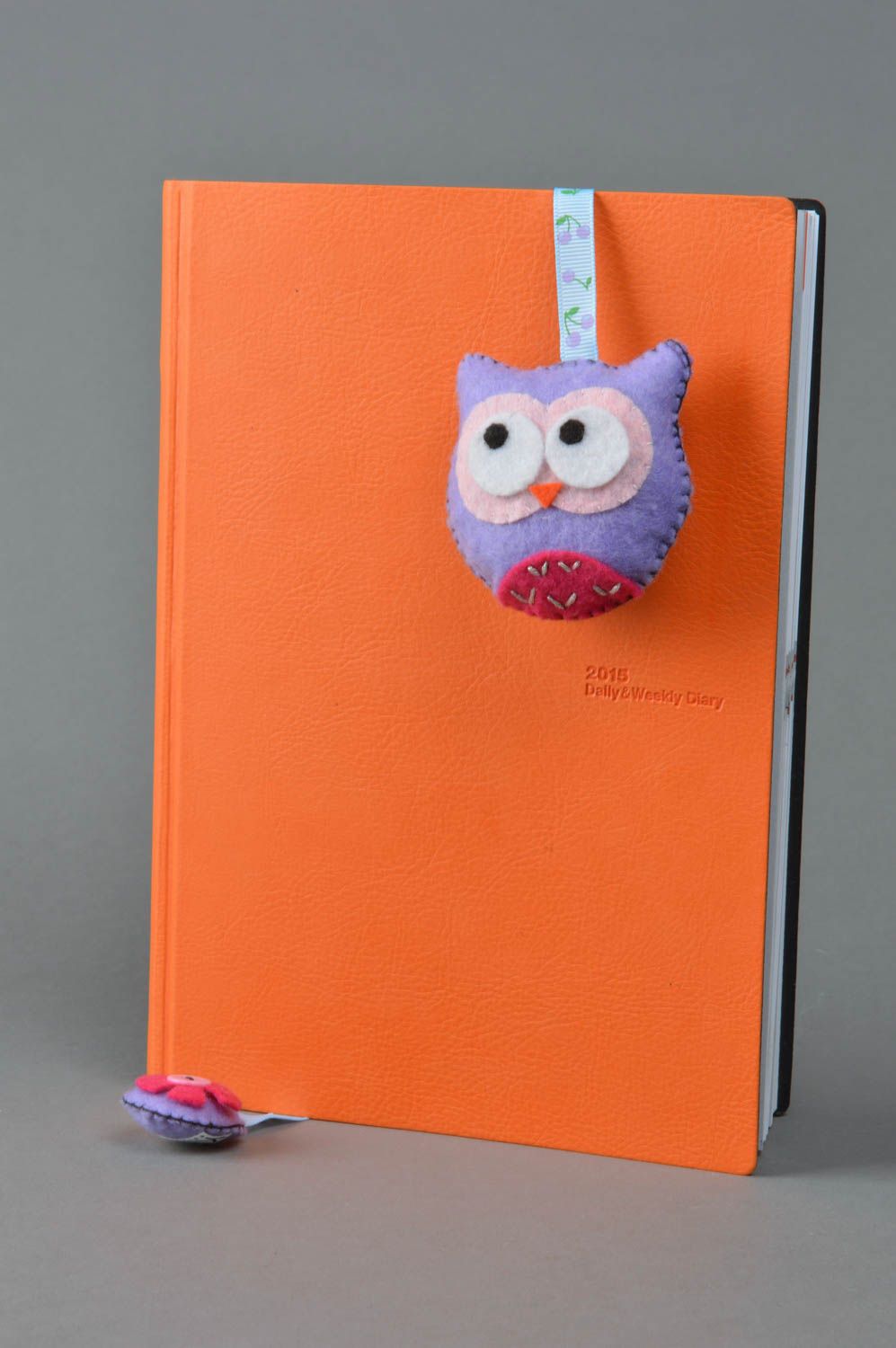 Unusual handmade felt soft bookmark of purple color in the shape of owl photo 2