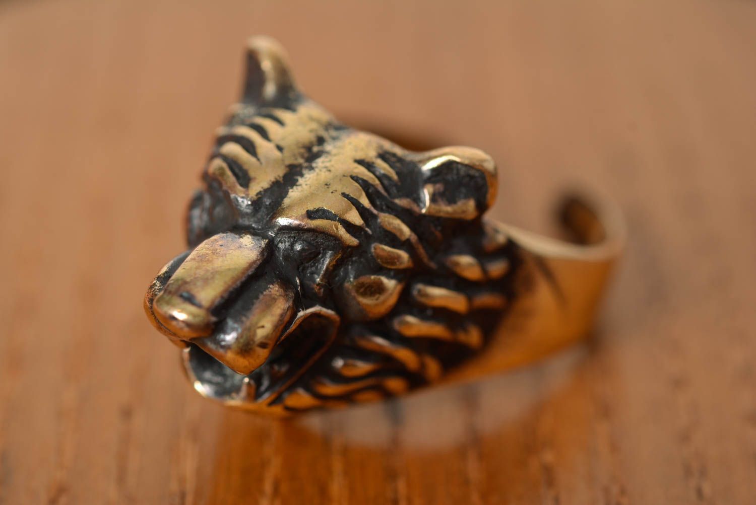 Beautiful handmade designer cast bronze ring of adjustable size Bear Head photo 1