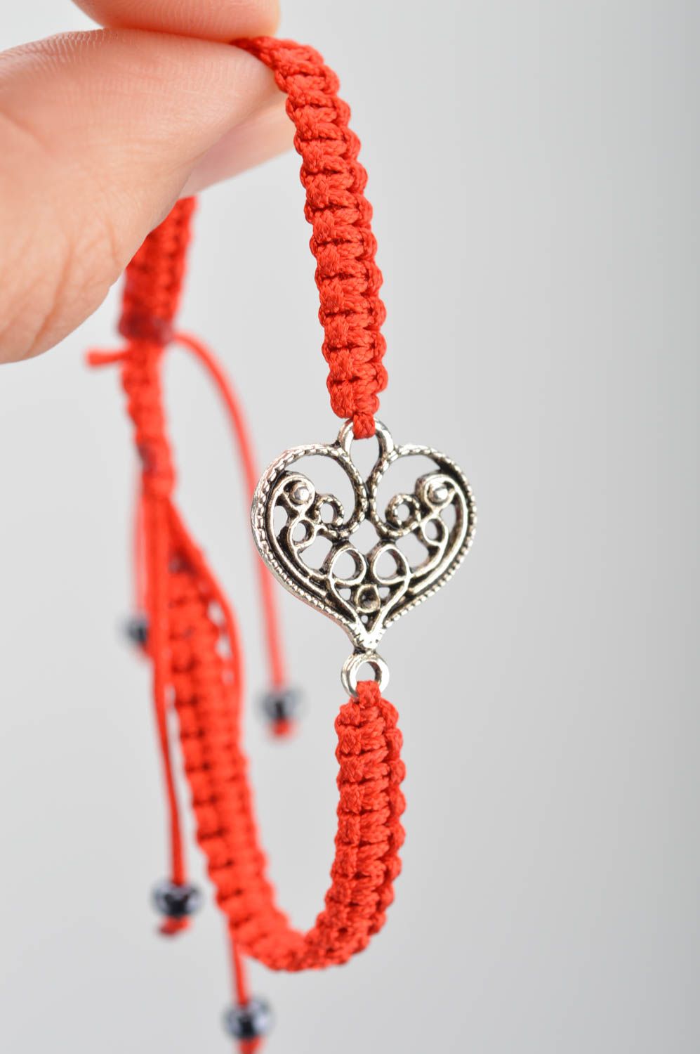 Pulsera artesanal de hilos con corazón accesorio para mujeres regalo original foto 3