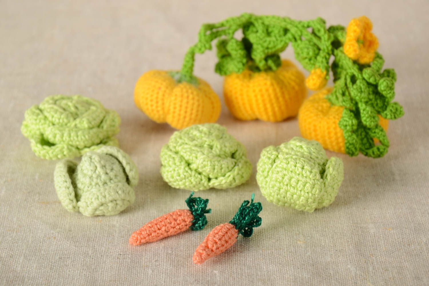 Jouets tricotés Peluches faites main en coton au crochet Cadeau enfant Légumes photo 1