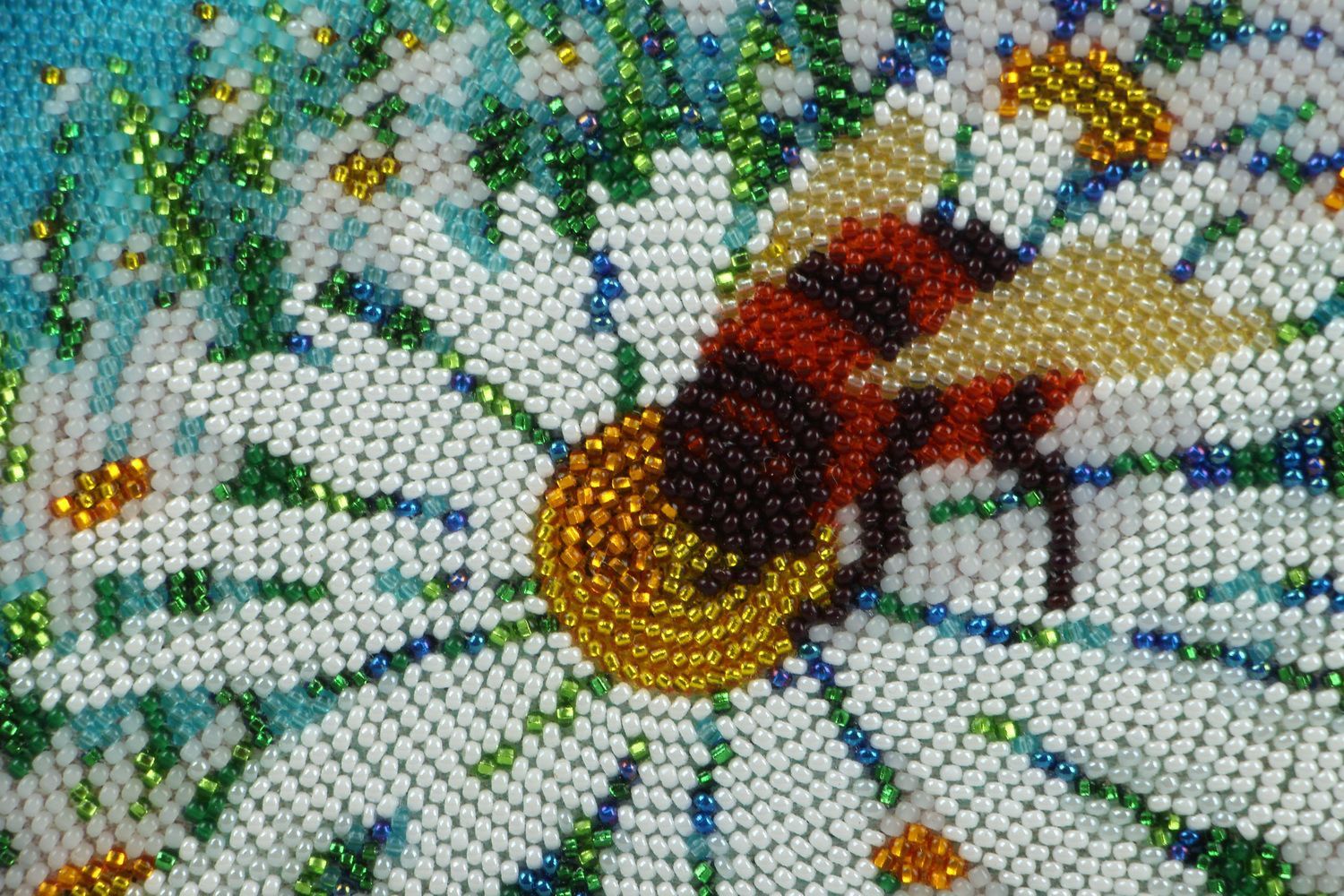Beaded painting Camomile field photo 2