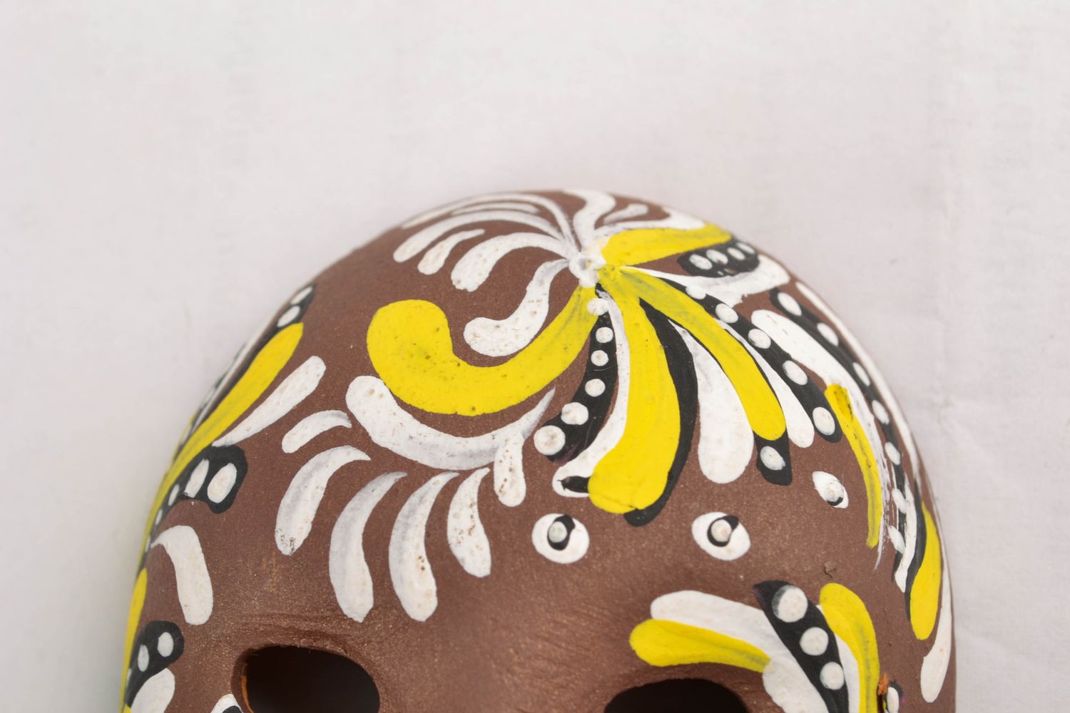 Ceramic fridge magnet in the shape of carnival mask photo 4