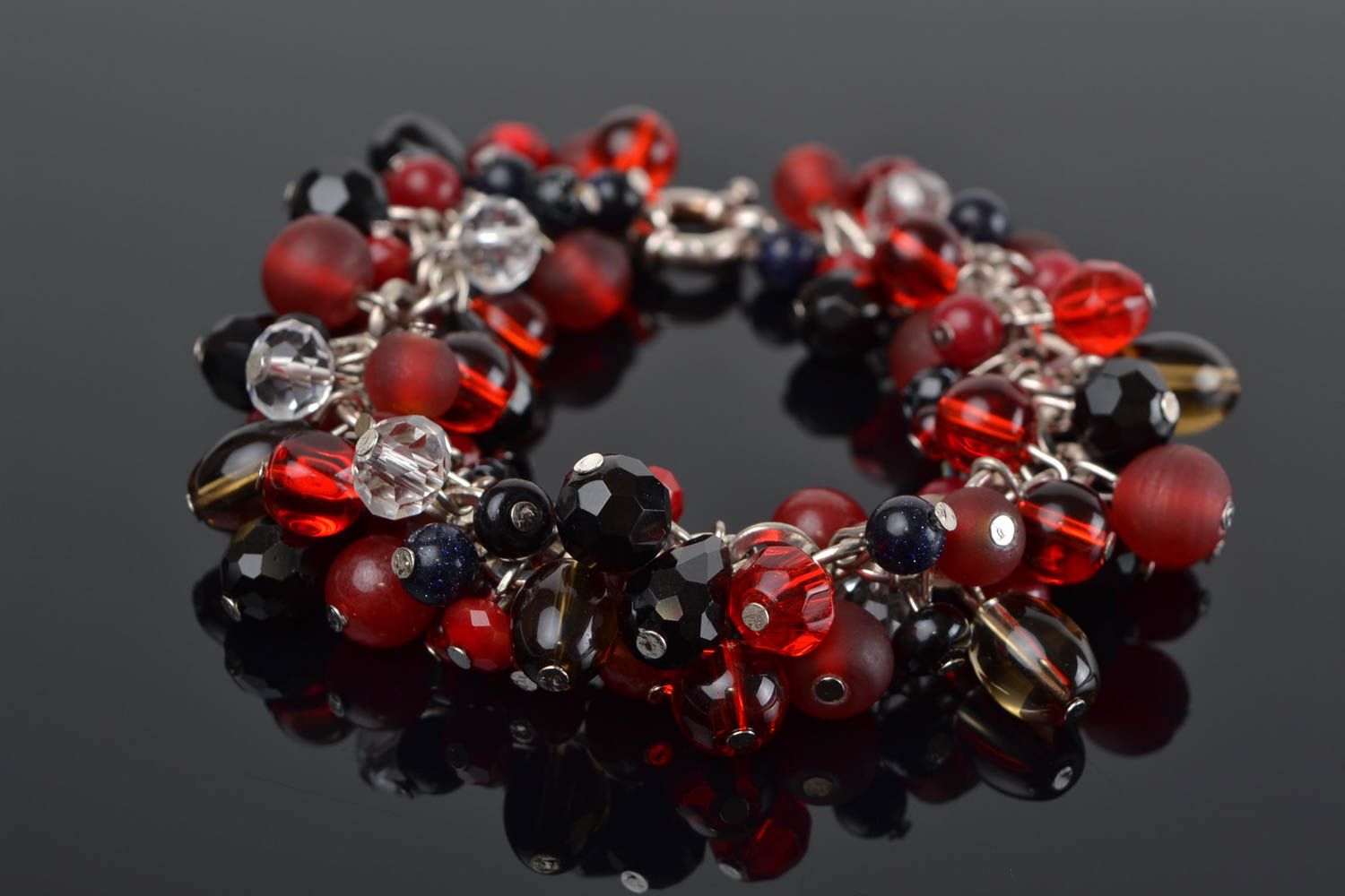 Bracelet en pierres naturelles perles de verre rouge-noir accessoire fait main photo 1