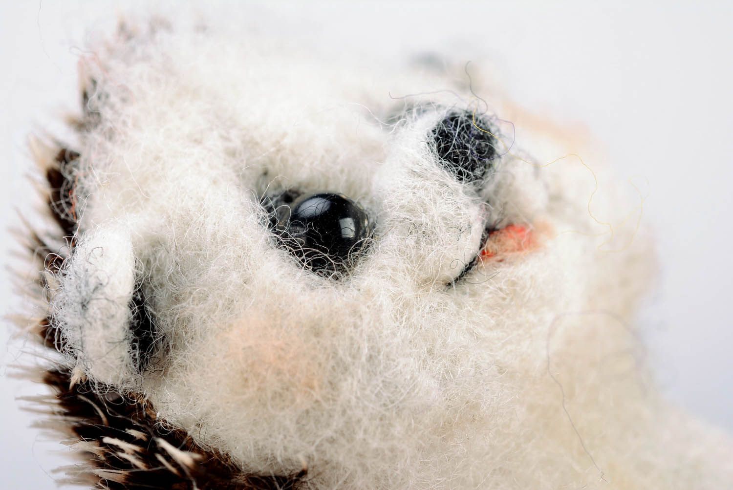 Jouet en laine hérisson fait main photo 3
