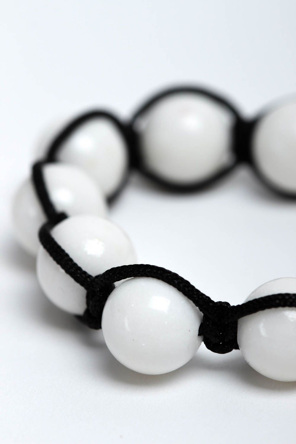 Bracelet en agate blanche Bijou fait main hématite design Cadeau femme photo 3