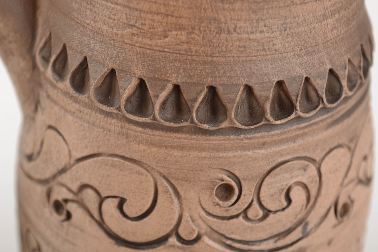 Глиняный кувшин для воды и других жидкостей коричневый ручной работы 750 мл фото 3