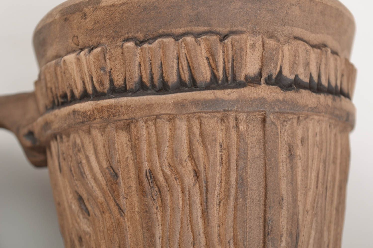Глиняная кружка в бондарском стиле обработанная серебром ручной работы на 330 мл фото 5
