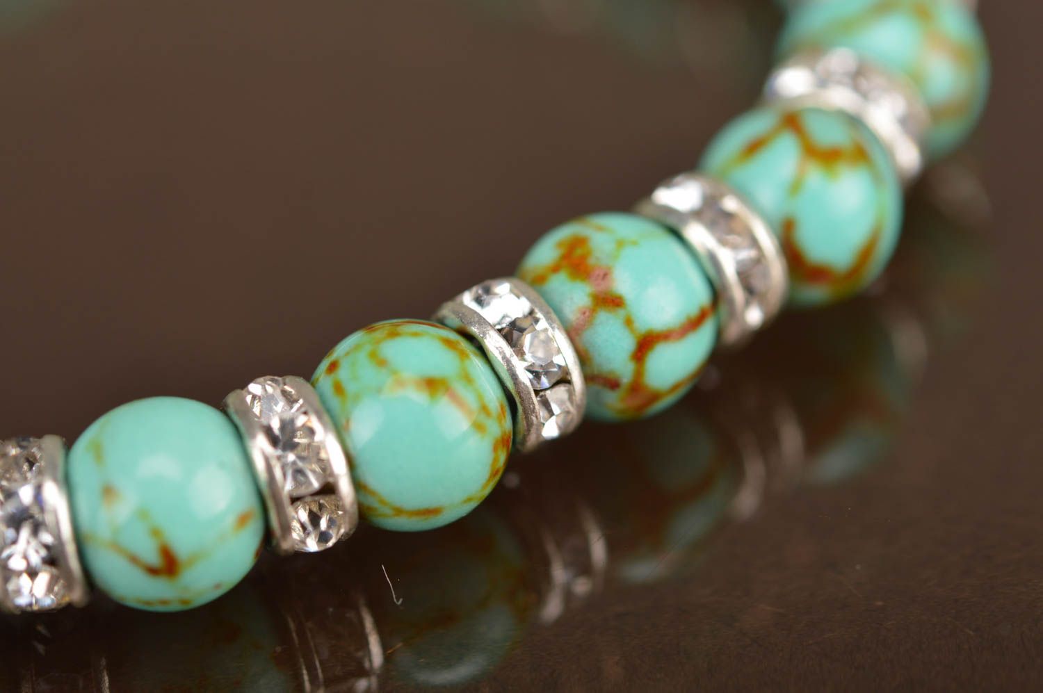 Bracelet en perles fantaisie couleur turquoise élastique accessoire fait main photo 4