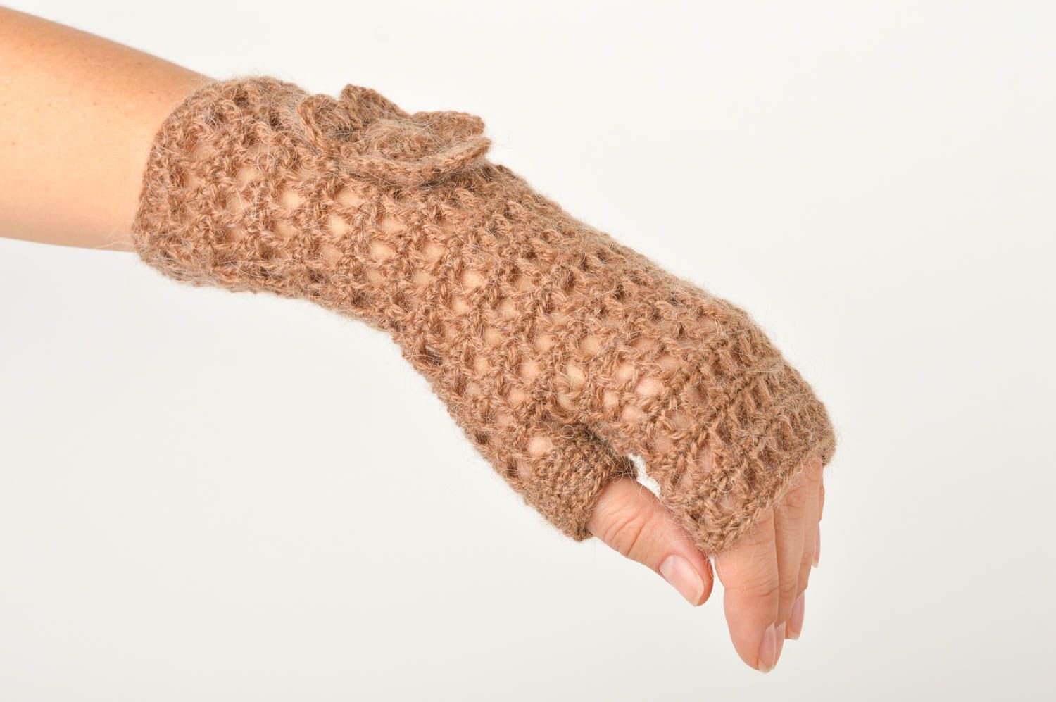 Mitaines tricotées faites main Gants sans doigts au crochet Accessoire femme photo 2