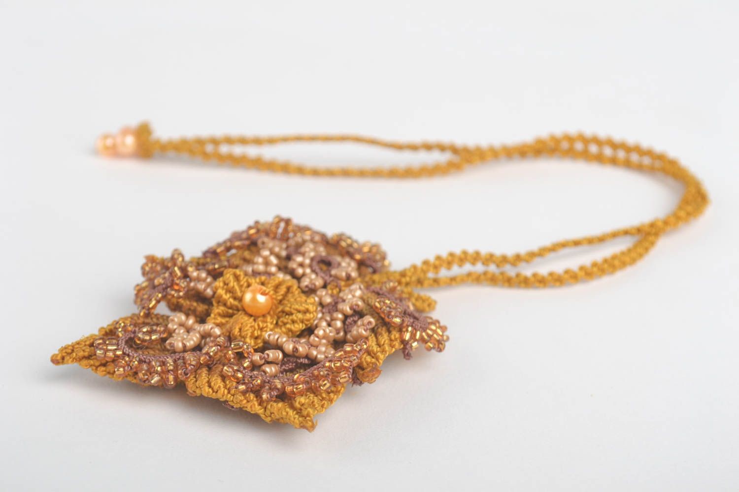 Handmade pendant designer pendant beaded pendant beads jewelry gift ideas photo 4