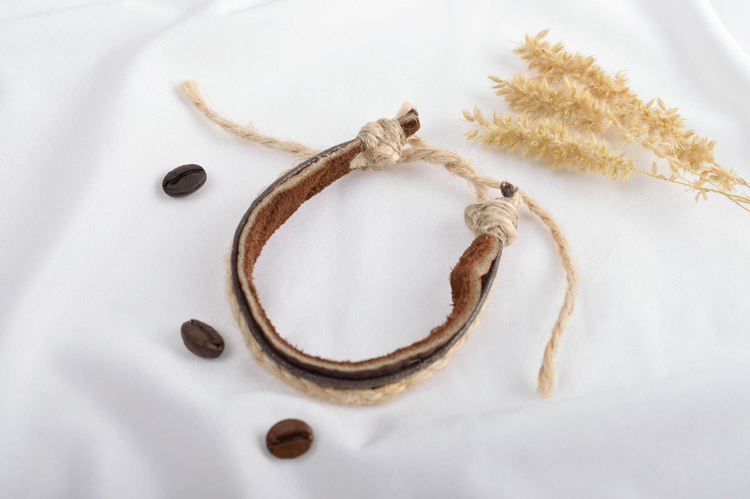 Bracelet boho Bijoux cuir naturel fait main design original Accessoire femme photo 1
