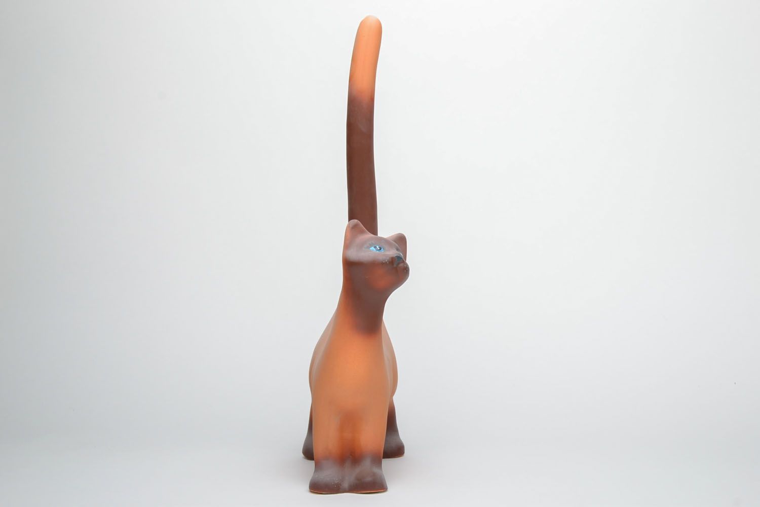 Figurine décorative en argile en forme de chat photo 2
