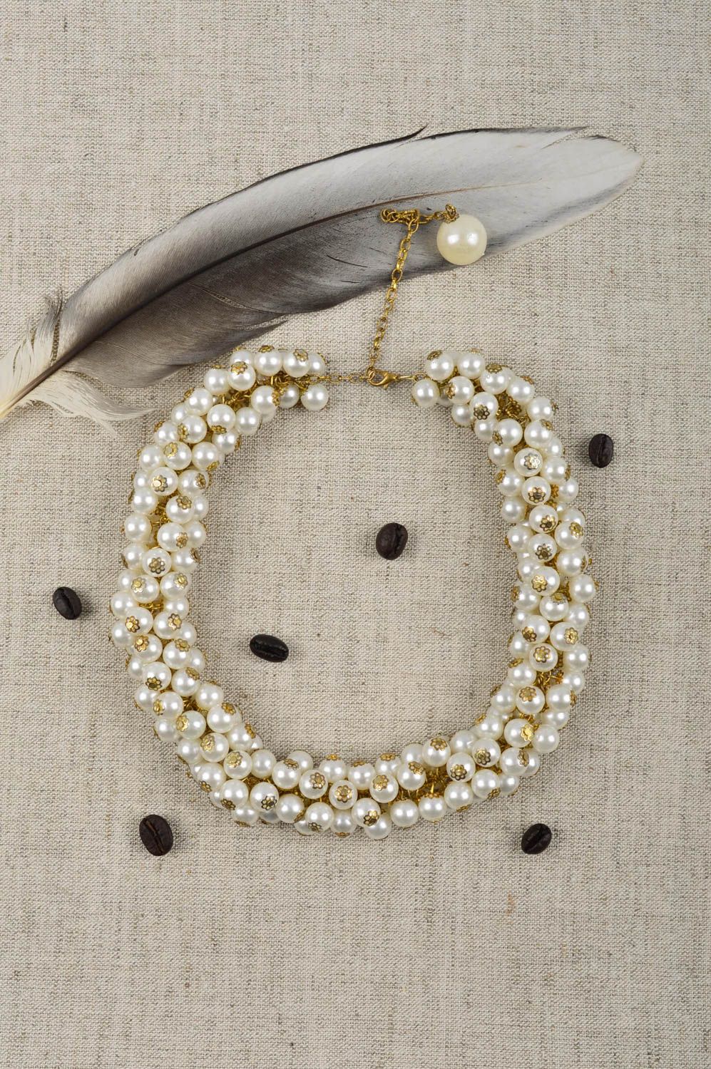Collier blanc Bijou fait main perles en plastique Accessoire femme tendance photo 1