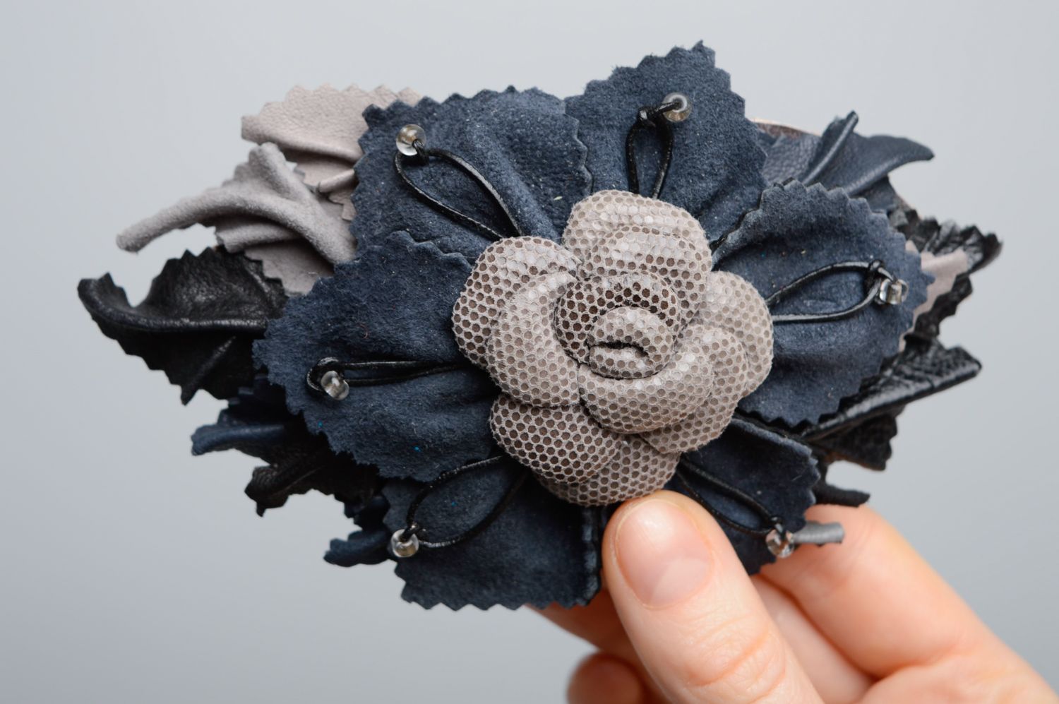 Gray and blue leather hair clip photo 3