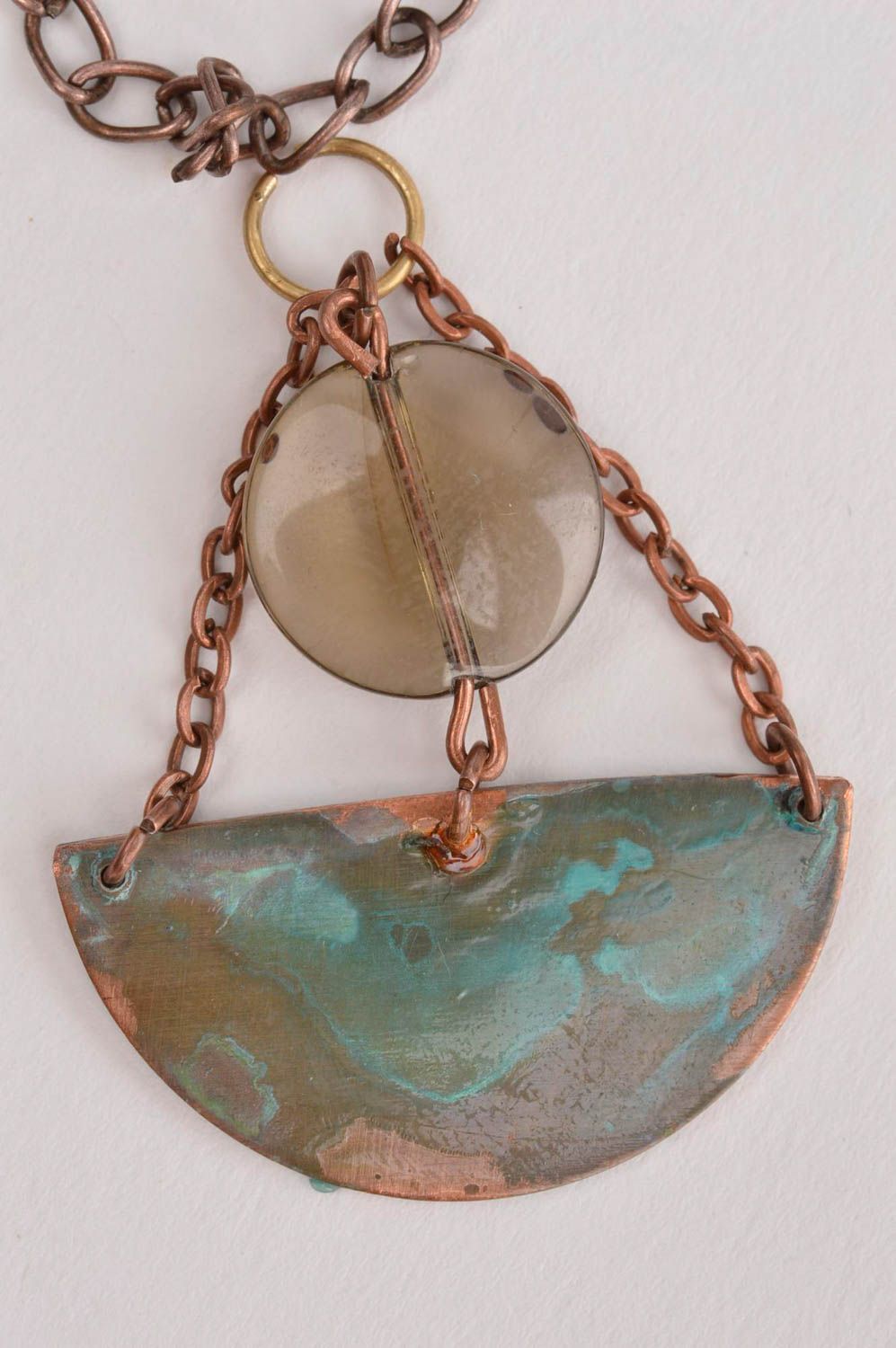 Colgante hecho a mano de cobre regalo original colgante femenino con cuenta foto 4
