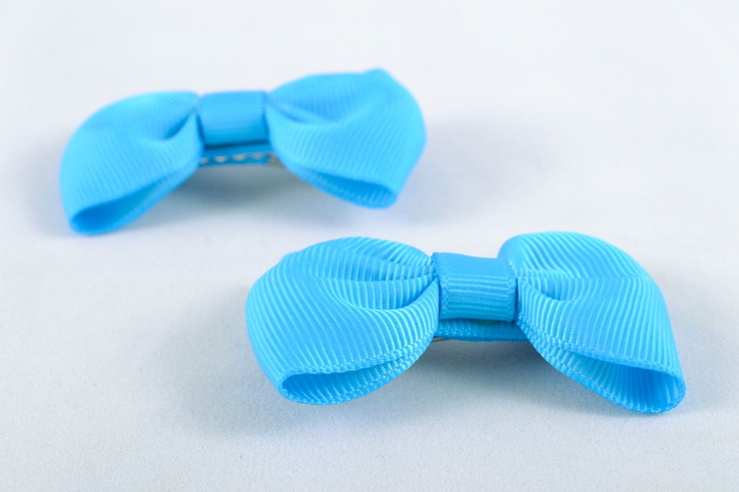 Handmade beautiful blue hair bows set of 2 pieces hair accessories photo 3