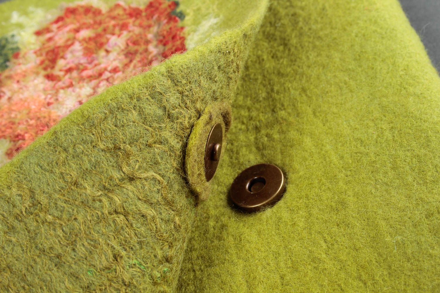 Сумка ручной работы сумочка клатч шерстяная сумка из шерсти зеленая с цветами фото 5