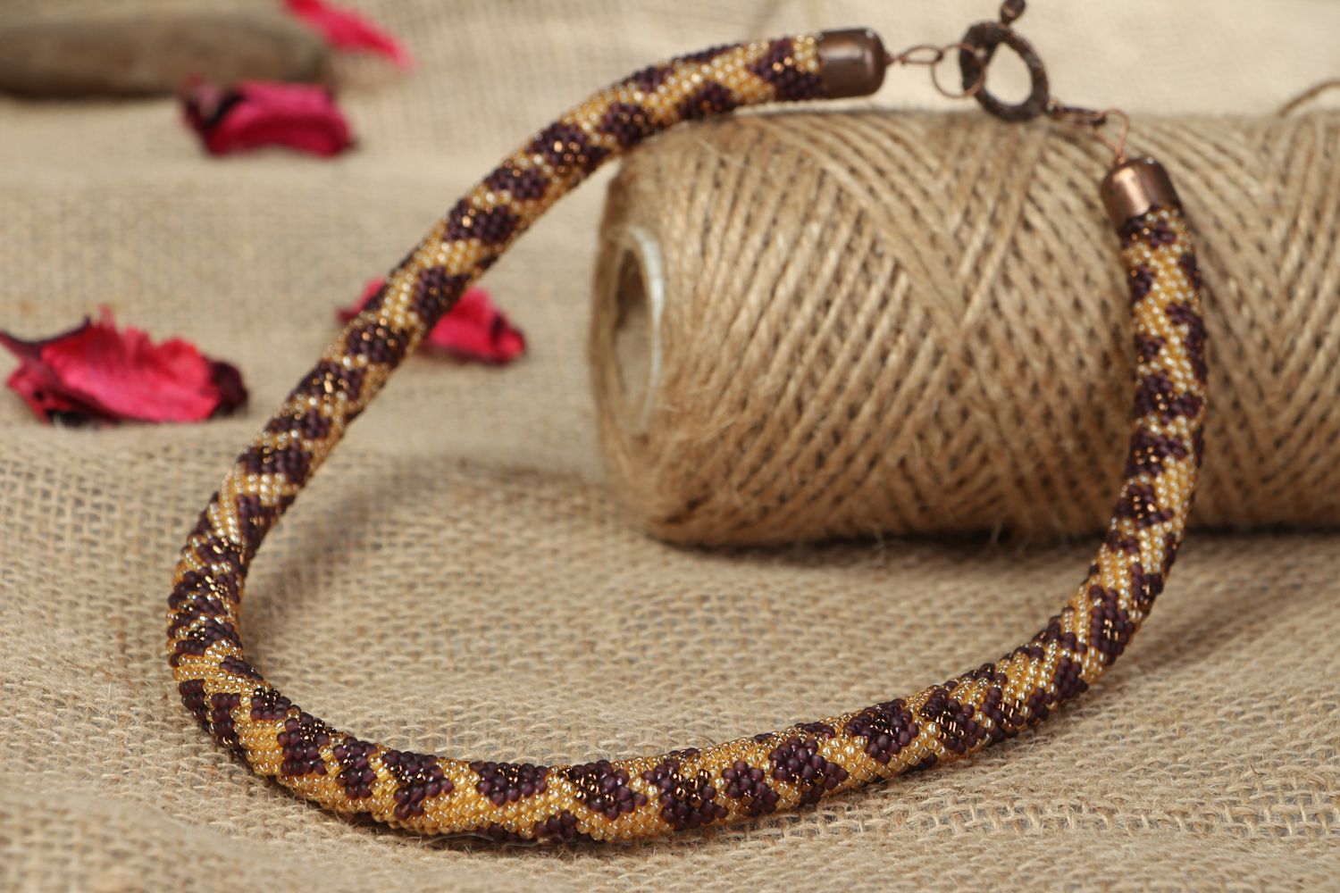 Short crochet beaded cord necklace photo 5