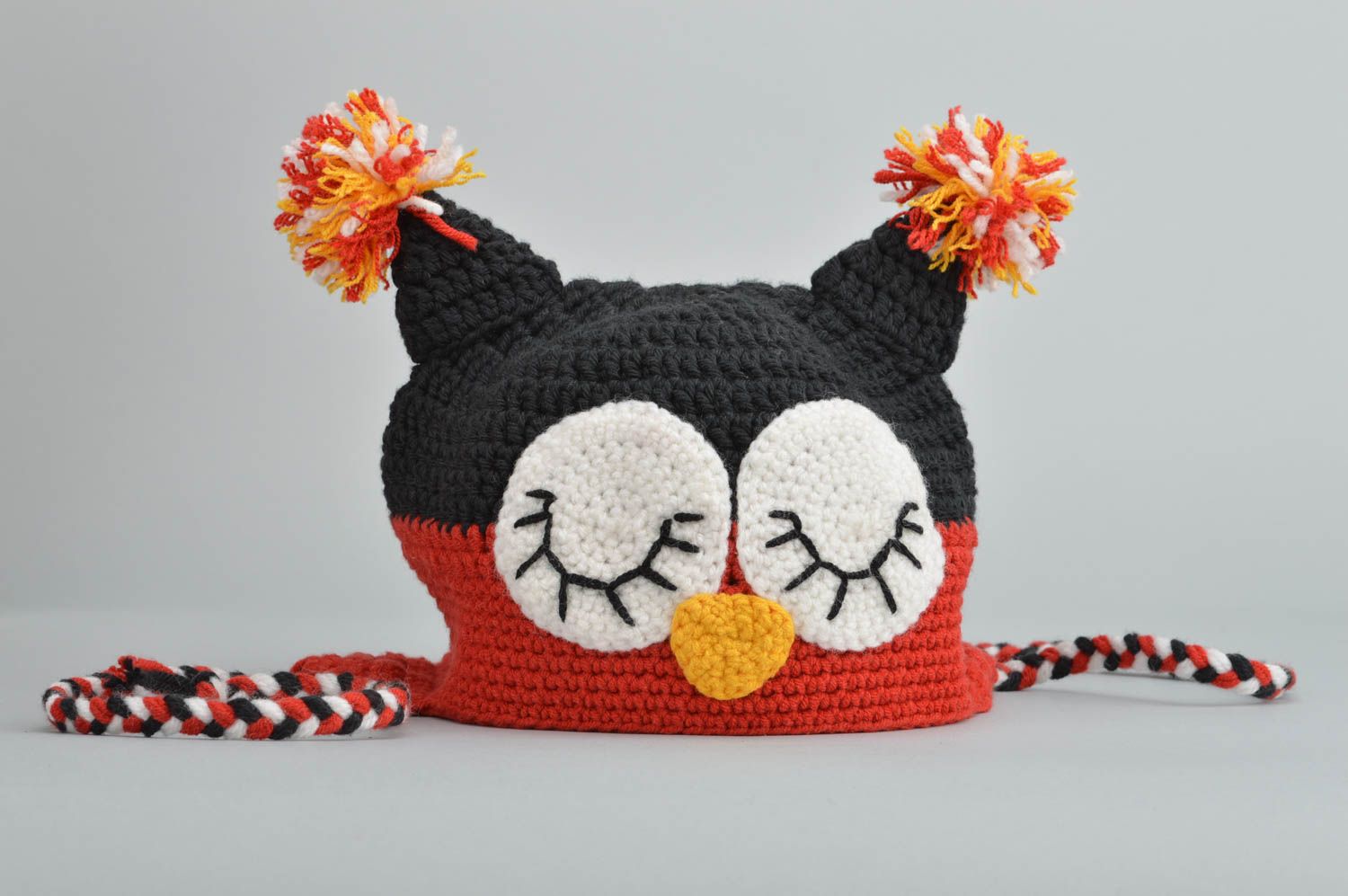 Handmade woven unusual beautiful cap in shape of owl on strings for kids photo 2