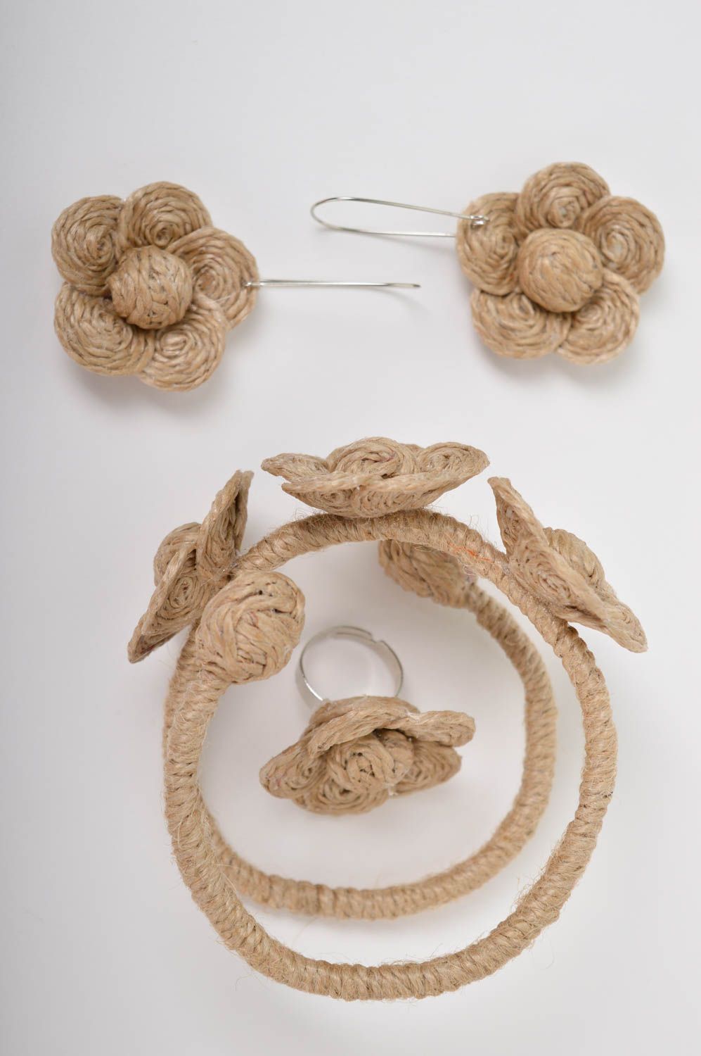 Parure de Bijoux fleurs fait main bague Bracelet boucles d'oreilles beiges photo 5