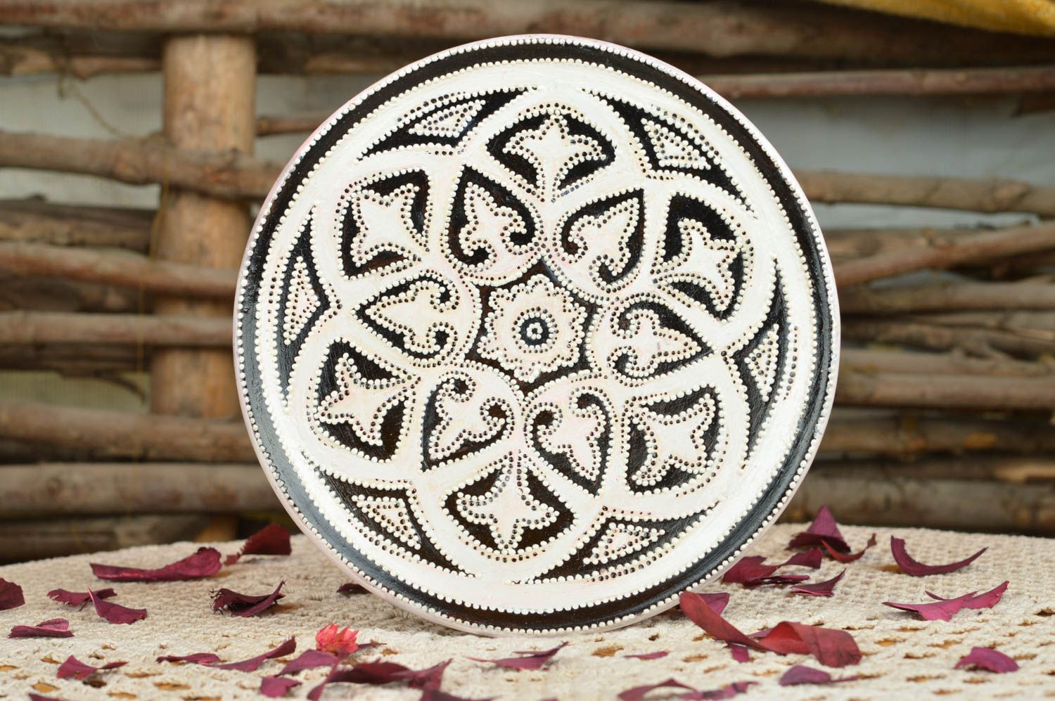 Декоративная керамическая тарелка на стену авторский дизайн с росписью хенд мейд фото 1