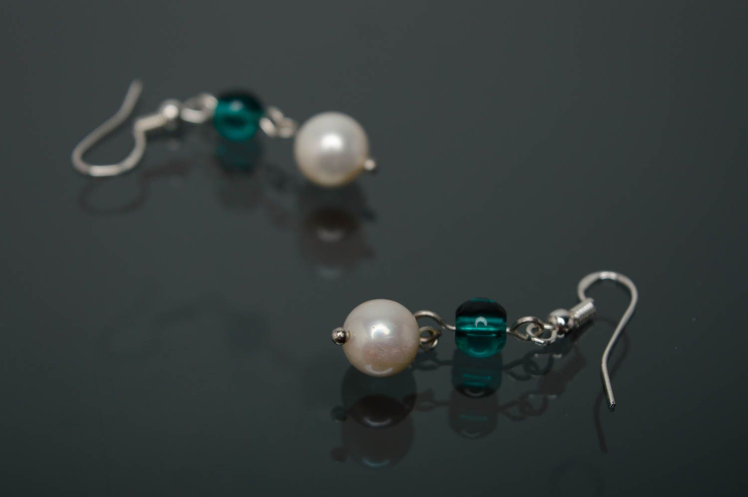 Silver pearl earrings with beads photo 5