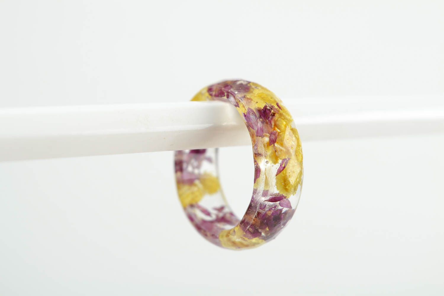 Кольцо с цветами ручной работы необычное кольцо бижутерия кольцо полупрозрачное фото 5
