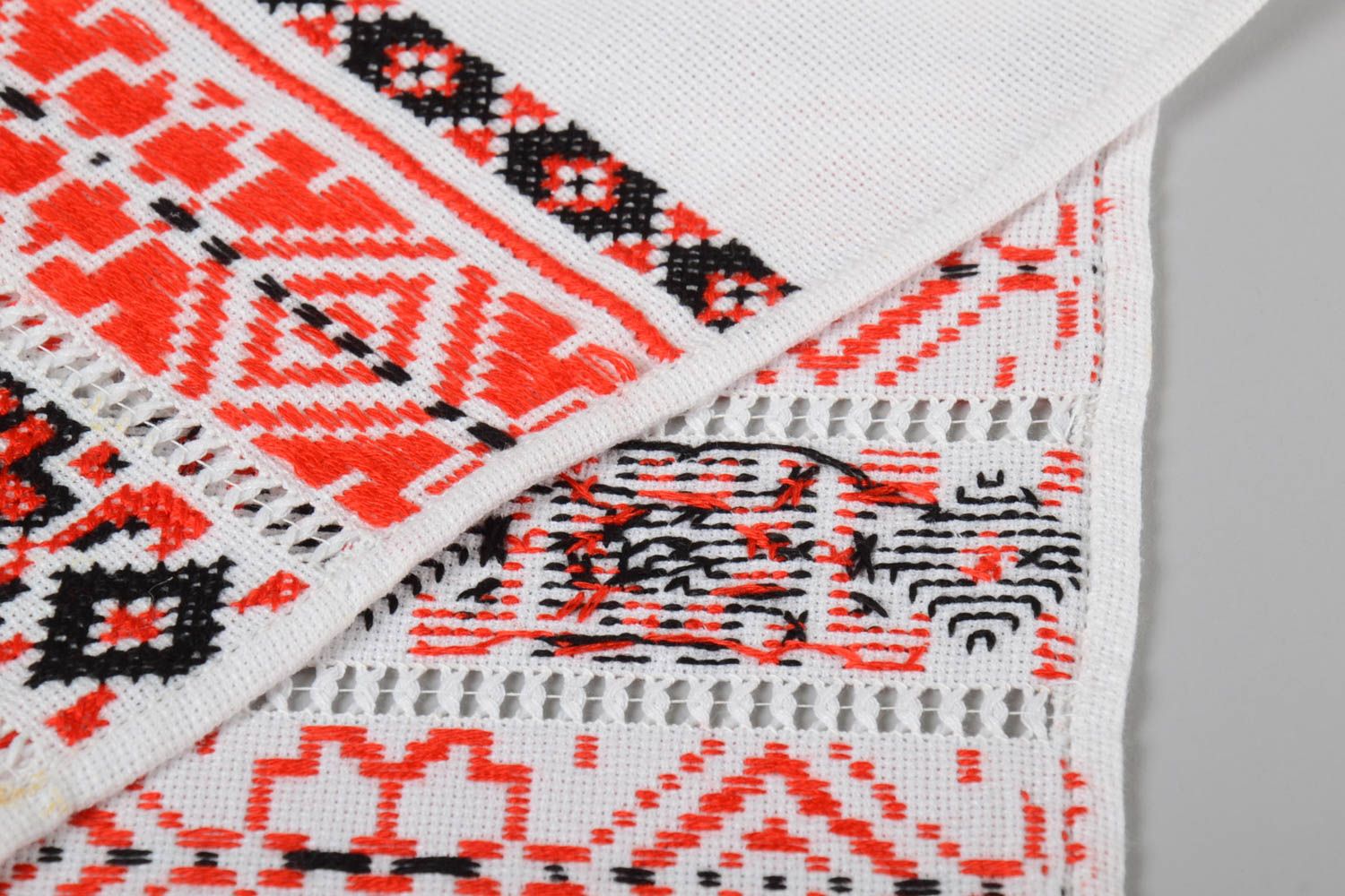 Unique cross-stitch embroidered towel handmade wedding decoration ideas photo 3