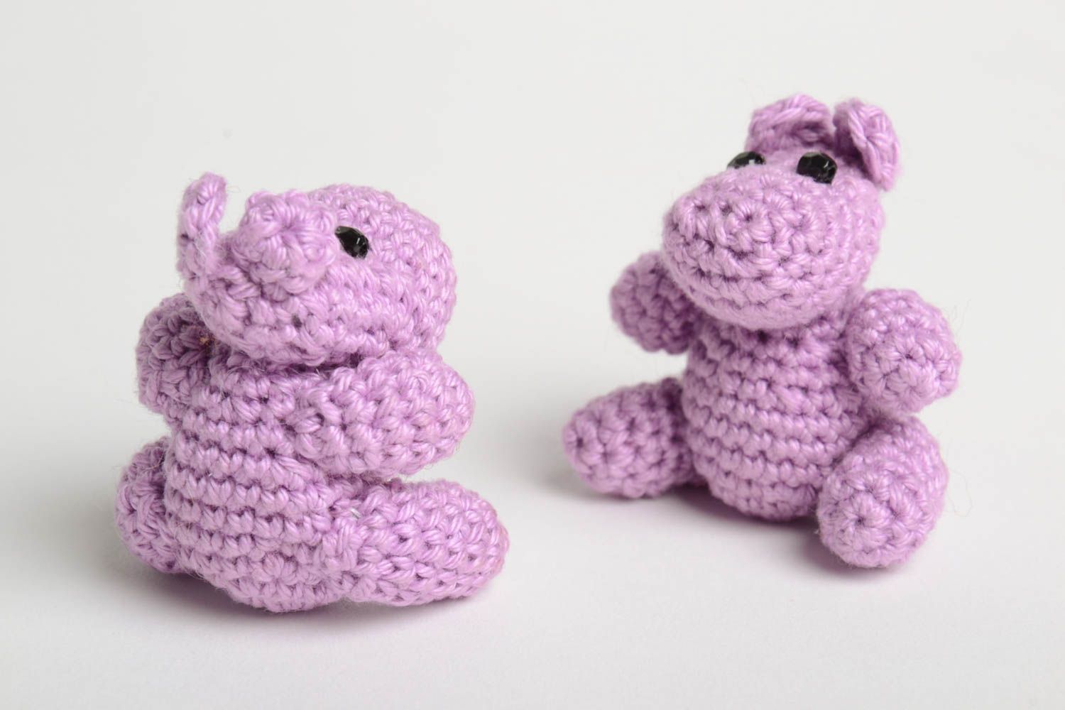 Peluches au crochet hippopotames Jouets faits main 2 pièces mauves Cadeau enfant photo 4