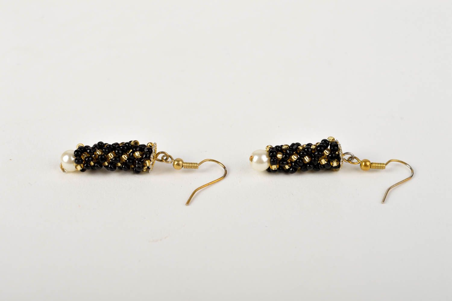 Boucles d'oreilles fait main Bijou original noir perles Accessoire femme photo 4