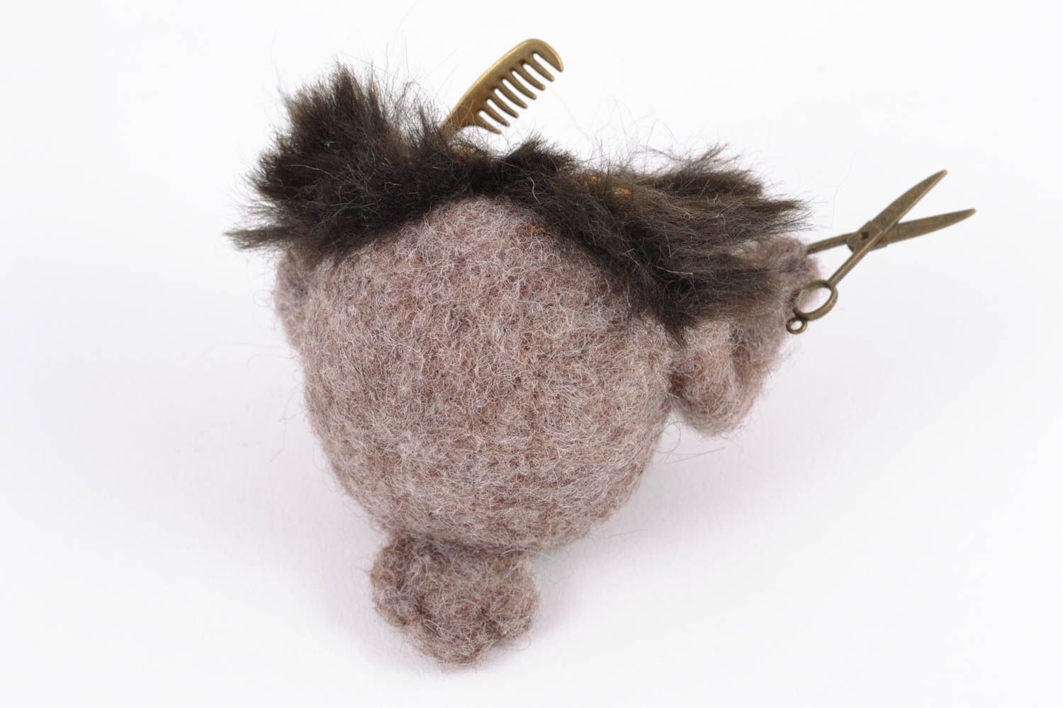 Juguete hecho a mano de lana de fieltro pequeño artesanal búho peluquero foto 3