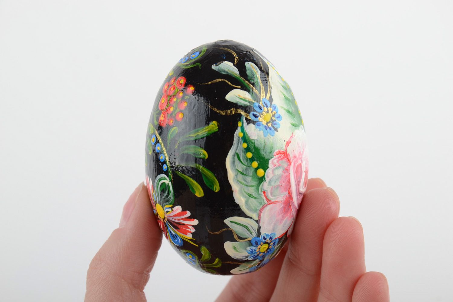 Handmade carved wooden Easter egg decorated using one stroke painting technique photo 5