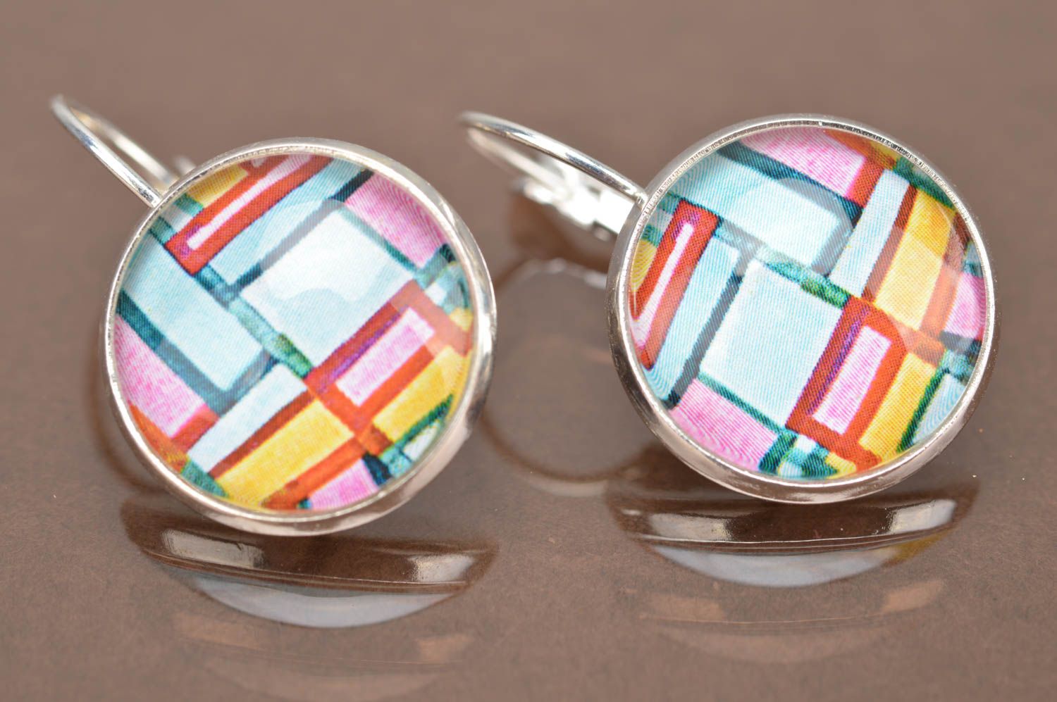 Handmade designer round small dangle earrings with colorful geometric pattern photo 2