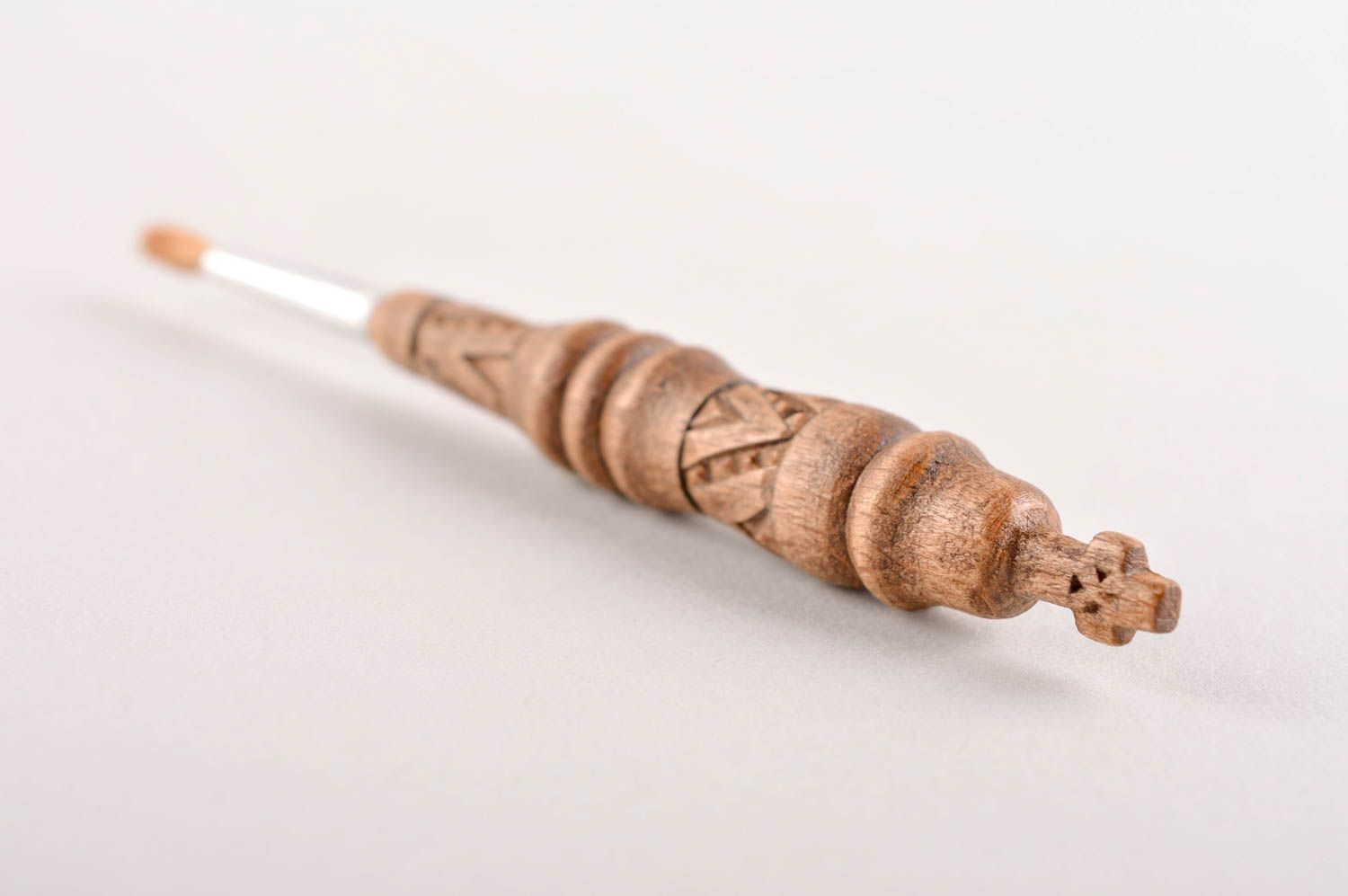 Handmade brush for oil religious utensils carved brush wooden brush for rite photo 3