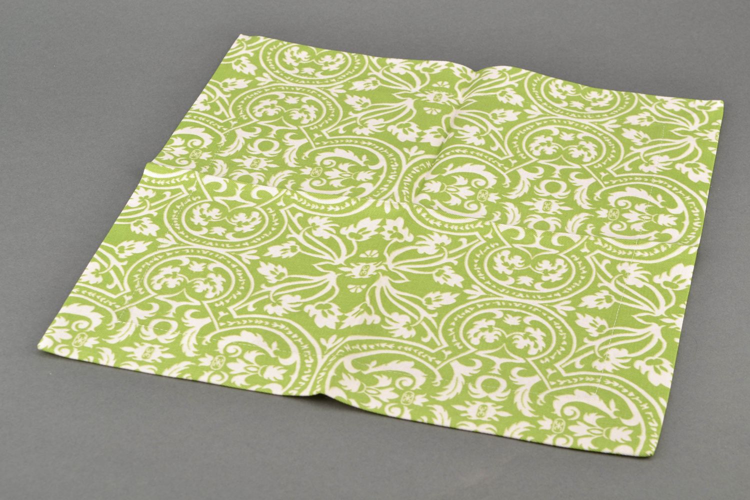 Square fabric napkin of green color photo 4