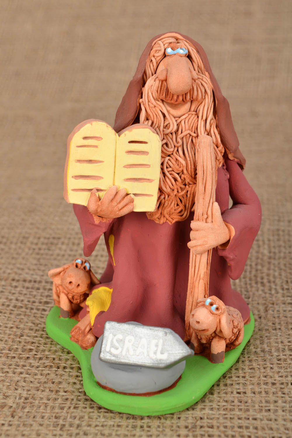 Statuette en céramique faite main originale décorative Moïse avec agneaux photo 1