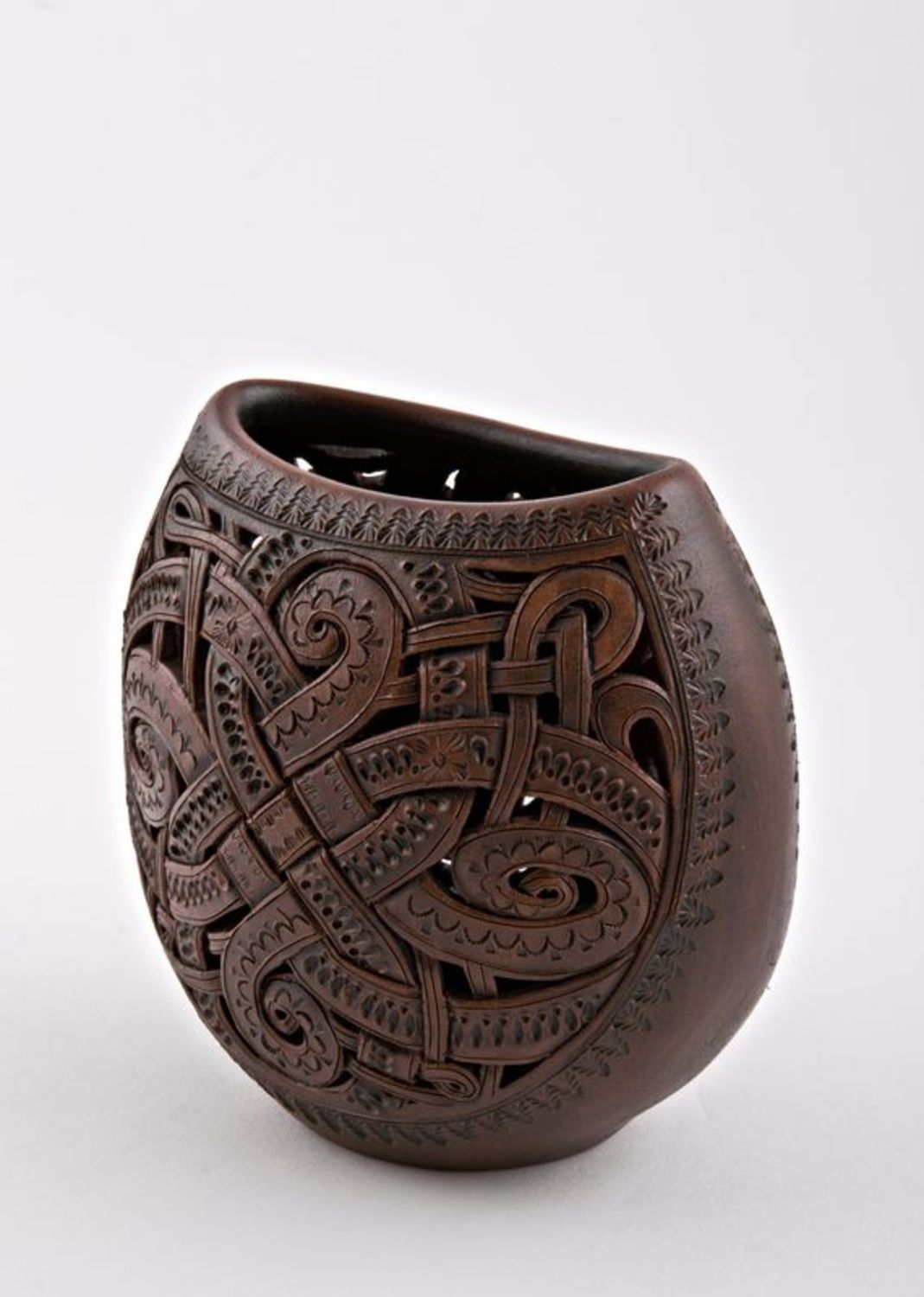 Ажурная керамическая ваза для сухоцветов фото 5