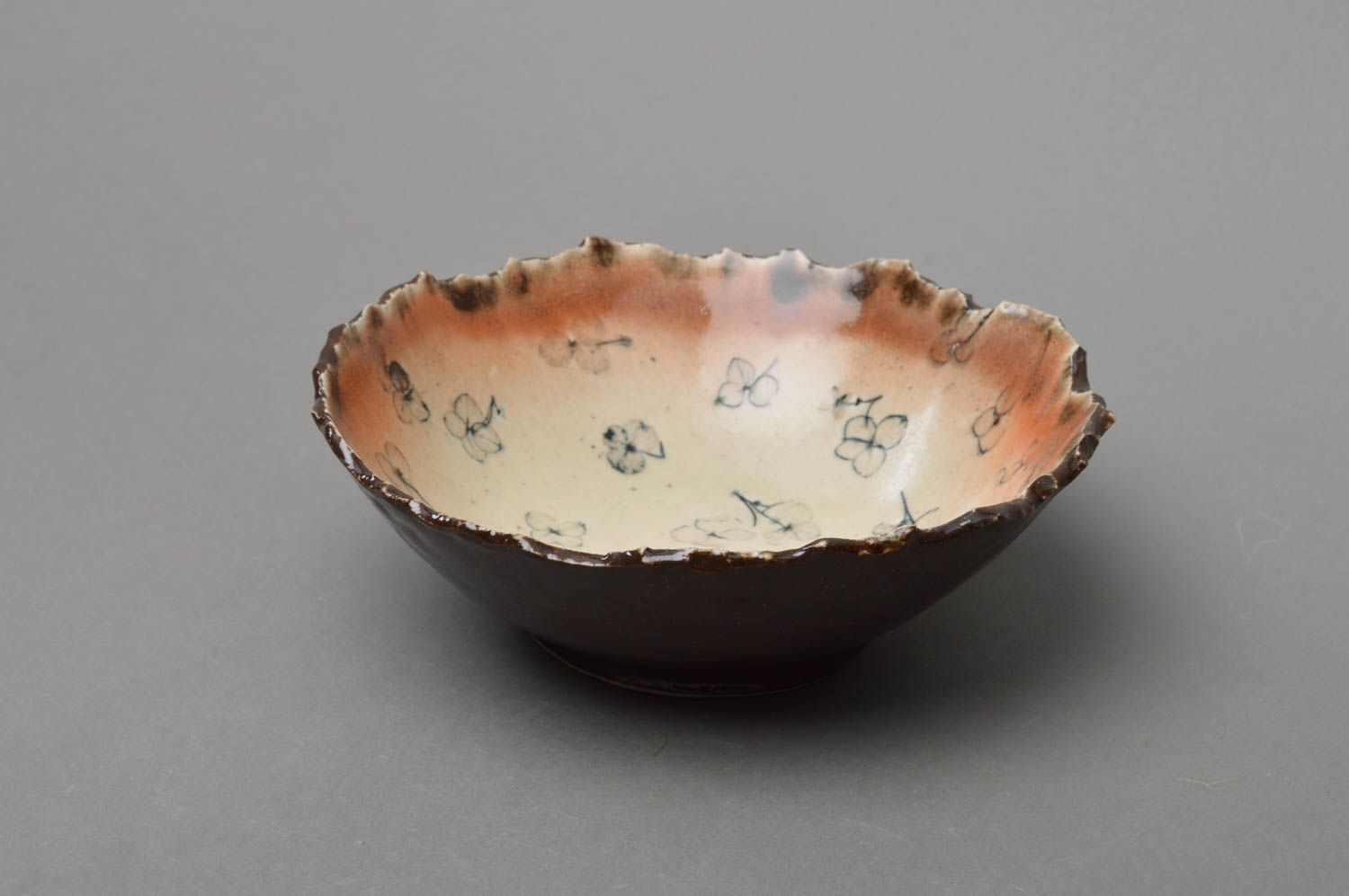 Beautiful cute unusual handmade round bowl covered with glaze Hydrangea photo 2