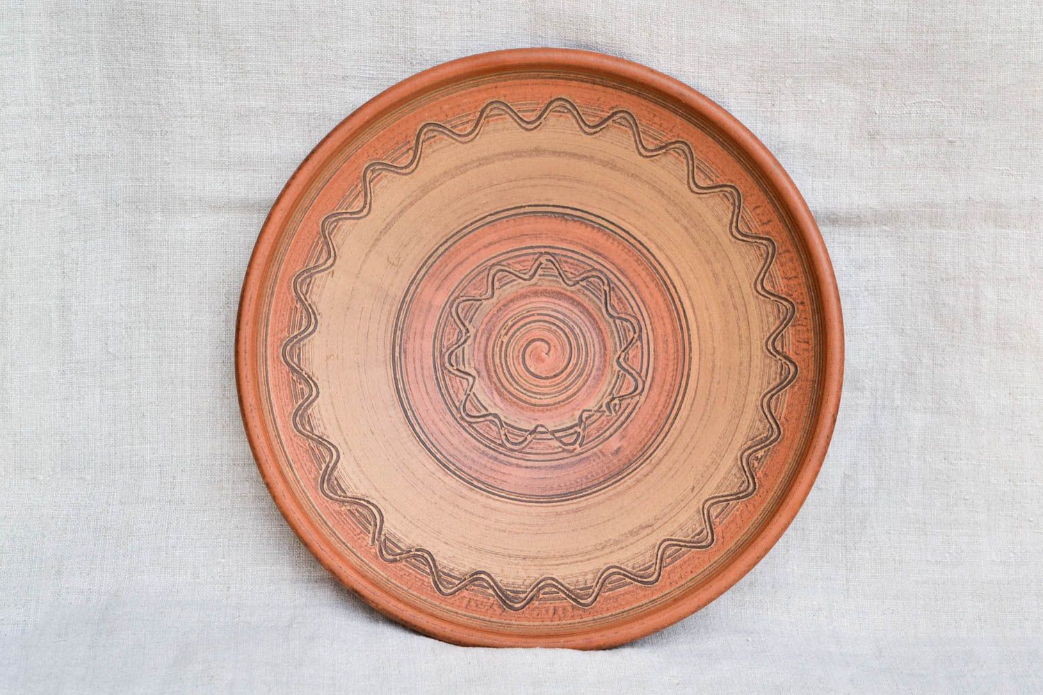 Расписная тарелка ручной работы тарелка из глины керамическая тарелка с узором фото 3