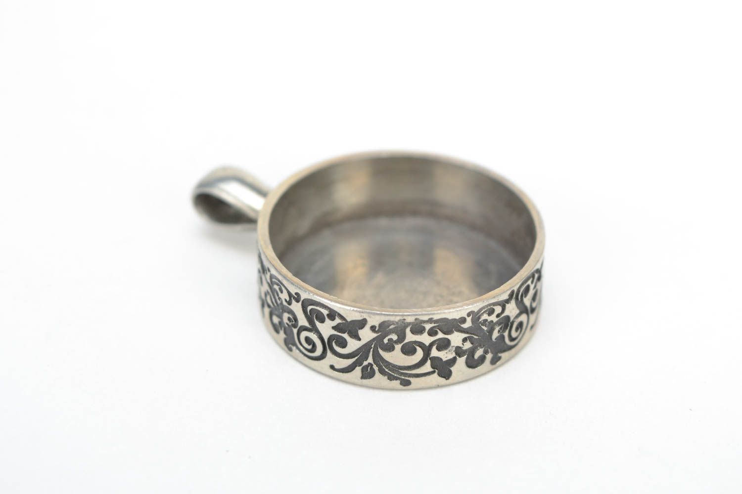 Beautiful blank for jewelry creation metal pendant handmade round accessory photo 3